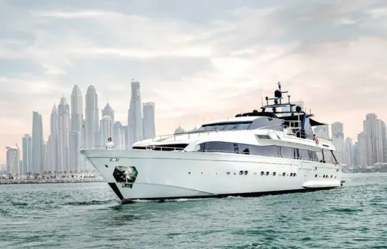 ITALIAN AZIMUT 135FT LUXURIOUS YACHT IN DUBAI