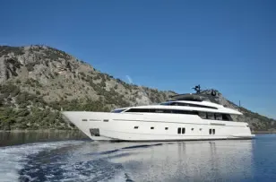 2018Sunlorenzo 118 Power Mega Yacht Charter for Premier Yachting Adventure!