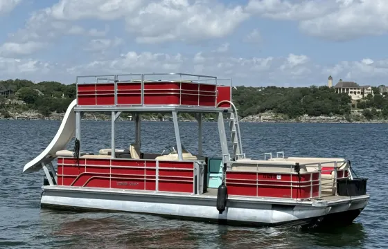 🥳 Party Boat (Slide/shade/cooler)