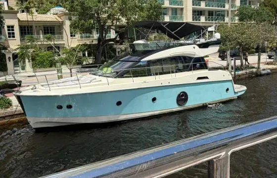 MC 52’ Beneteau in FORT LAUDERDALE