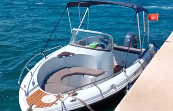 Explore the Bay of Kotor with Style and Speed – Quicksilver 600 Commander
