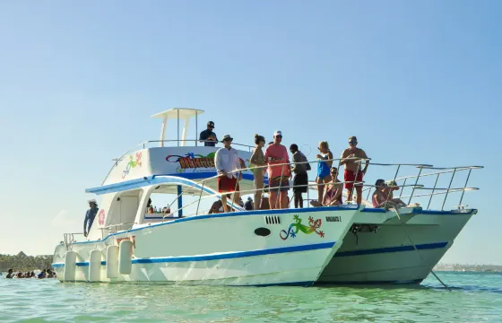 PUNTA CANA PRIVATE CHARTER PARTY BOAT, SANDBAR, OPEN BAR