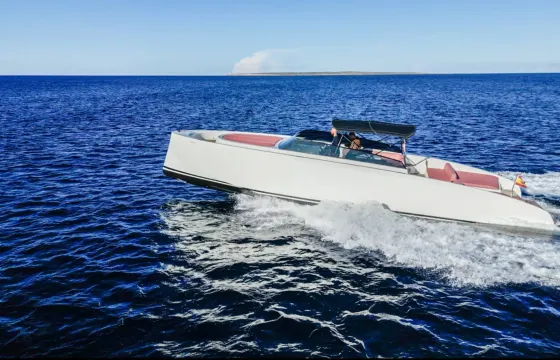 Vanquish VQ43 Yacht Charter in Eivissa Ibiza Adventure