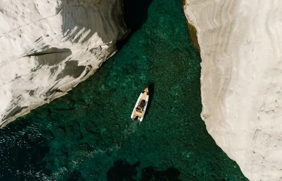 Cruise To Polyegos - Kimolos | 25ft Sea Quest RIB