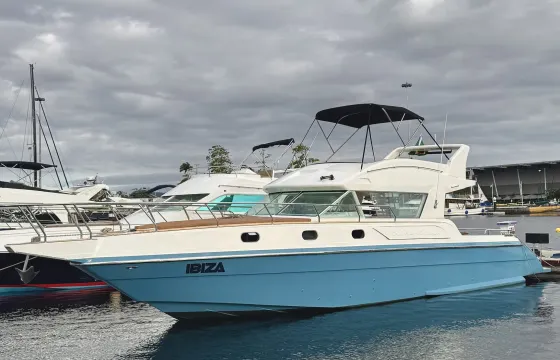 40ft Aracai Cobra Motor Yacht Rental in Rio de Janeiro, Brazil