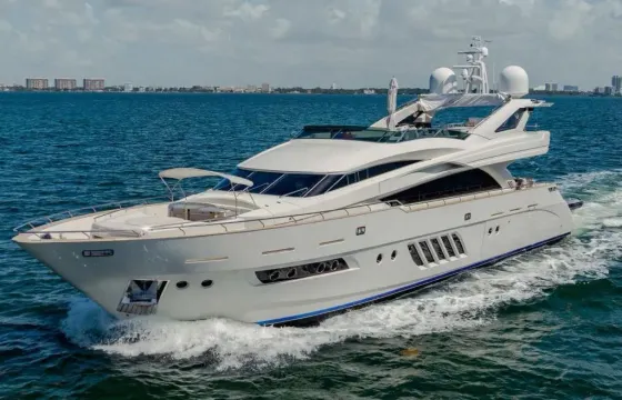 Cruise Miami Dominator 105 Senay Mega Yacht!