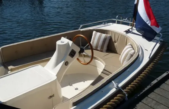 Charter this Gulden Vlies 680 at the Veerse Meer in Zeeland