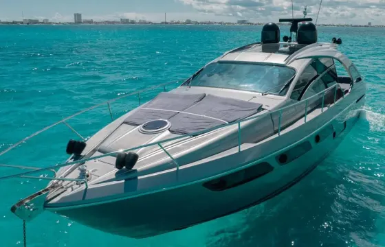 56ft Pershing Motor Yacht In Cancún