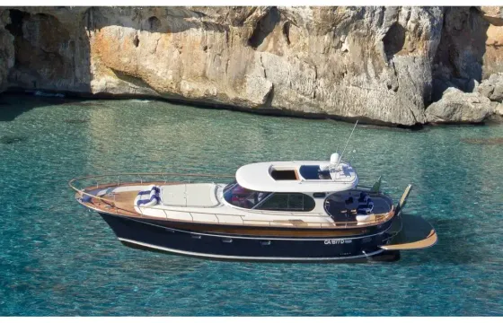 Fratelli Aprea - Sorrento 50 Motor Yacht Rental in Naples, Campania