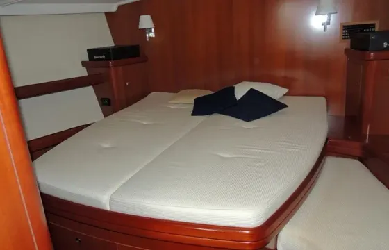 Charter 53' Cruising Monohull in Loano, Liguria