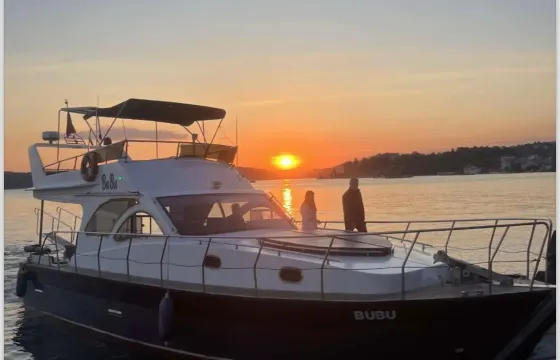 52ft Luxury Yacht for Daily Charter in İstanbul 7/24