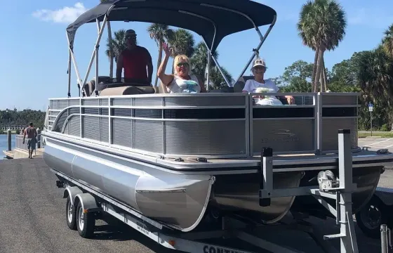 Wonderful Water Day in St. Petersburg | 23ft Bennington Pontoon