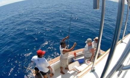 Cancún Fishing Charter on 46' Hatteras yacht