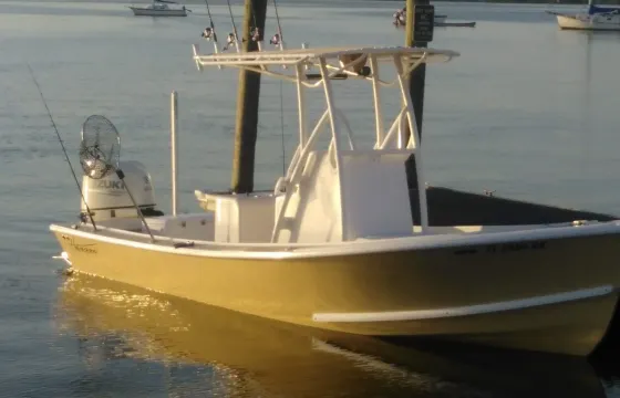 St. Petersburg Inshore Fishing Charter with Captain Ted - Hanson Skiff 23′ Boat