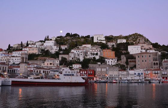 Daily Trip to experience the Sunset in Hydra Island