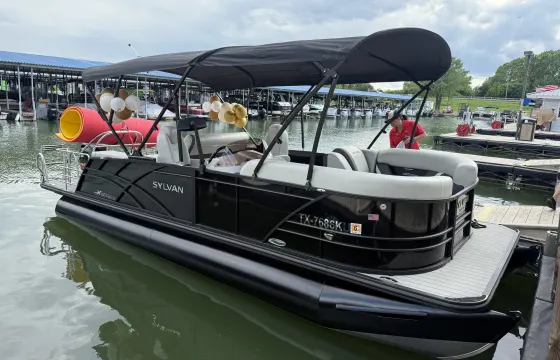 2024 Pontoon MirageX3 CLZ | Fun party boat, lake ready family fun