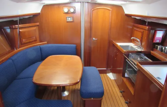 Charter Beneteau 393 Clipper – Alkyoni Cruising Monohull in Neos Marmaras, Greece