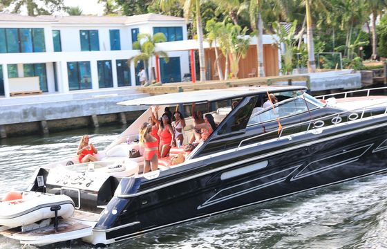 Enjoy Sea Ray 65 Black with Jacuzzi!