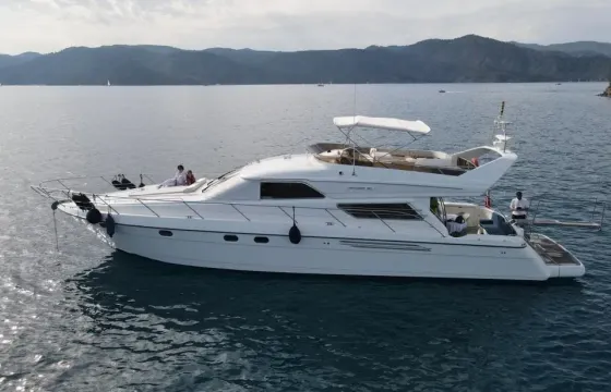 Motor yacht Maris 40 in Gocek