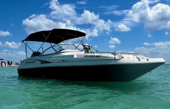 217 Hurricane 21’ Deck Boat