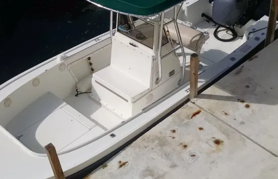 6 Person 22' Mako Center Console Rental in Key Largo