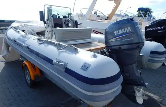19' Joker Coaster 580 RIB Rental In Lecco, Italy