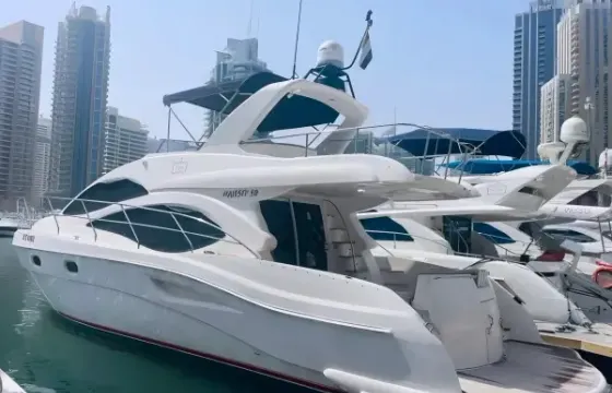 Dubai: Majesty 50ft Exclusive Yacht for up to 12 guests