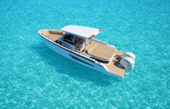 Enjoy Ibiza and Formentera with Sterk 31 RC