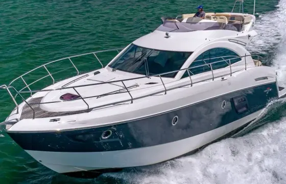 Luxury 52’ Beneteau Flybridge Yacht Charter in Miami!