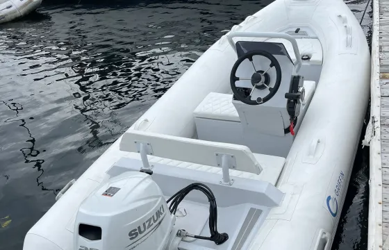 Griffin Yachts RIB GY 390 in Newport