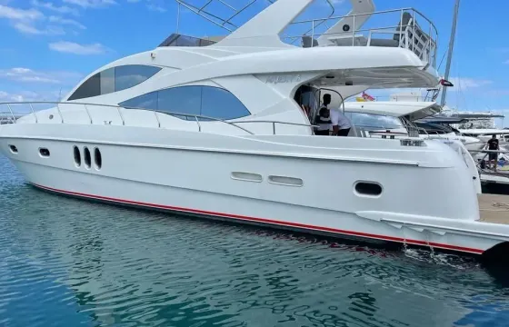 30 people - Majesty 66ft Luxury Yacht in Dubai