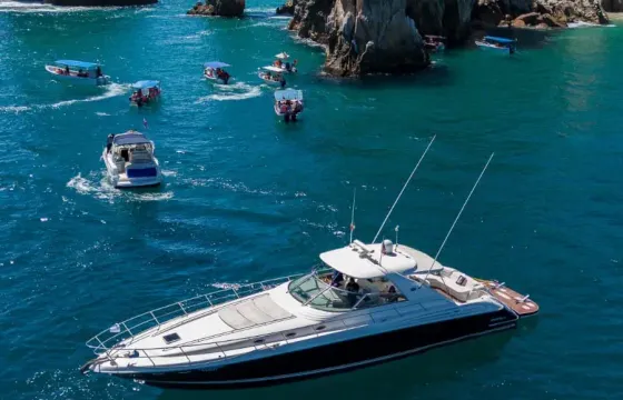 Sea Ray 60’ Yacht in Los Cabos.