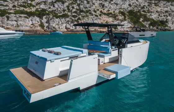 De Antonio 34 Cruiser Motor Yacht Rental in Eivissa, Illes Balears