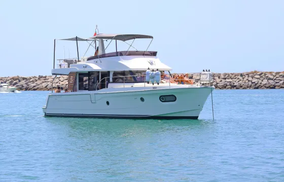 Explore Portimão on Beneteau ST48 Yacht for 12 People