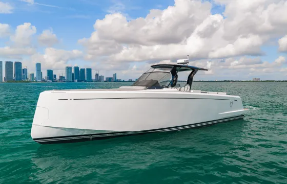 New and Sleek 38 Pardo in Miami