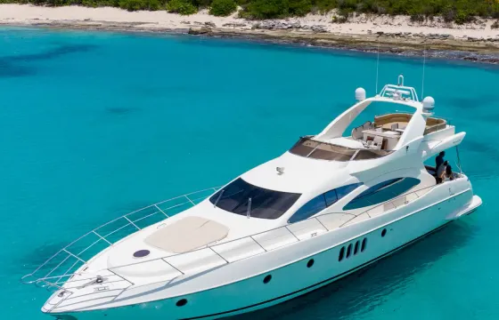 Azimut Evolution 70 Luxury Yacht in Fajardo