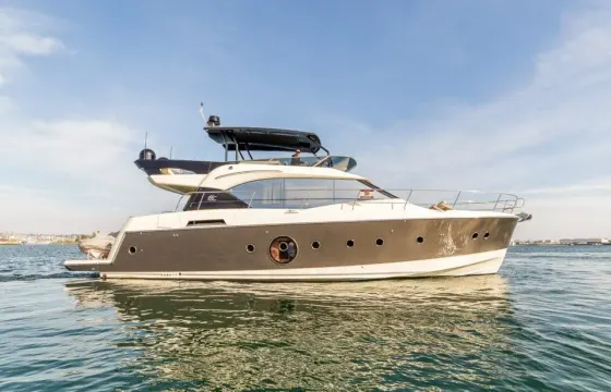 🛥️ 60ft Modern Luxury Monte Carlo MC6 Yacht – Elite Catalina Cruise