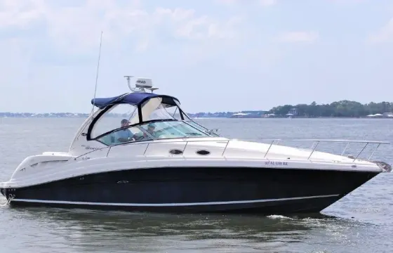 Sea Ray Sundancer 40' Motor Yacht Charter in Cancun
