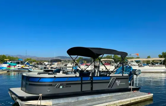 Tritoon Lake Travel L22U