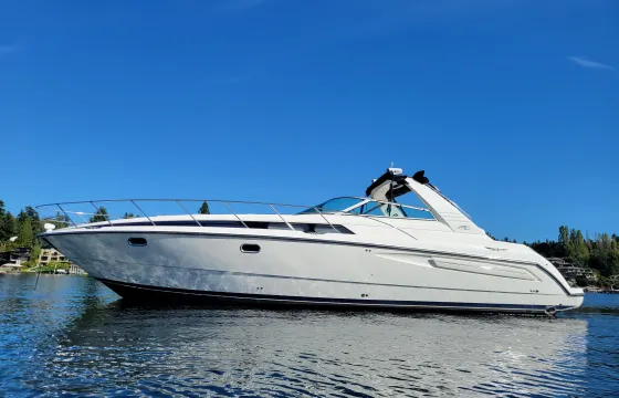 Best Luxury Charter in Kirkland!  Beautiful Avanti 43 foot Euro Style Express.