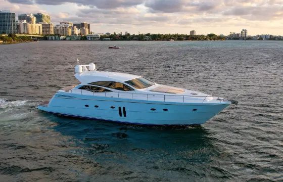 Amazing 68 'Luxury Motor Yacht In Miami, Florida!!