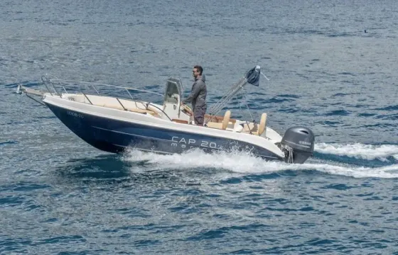 Capelli 20 Powerboat for rent in Trogir