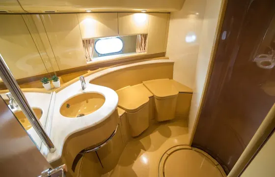 Motor Yacht Ferretti Yacht 19 metres