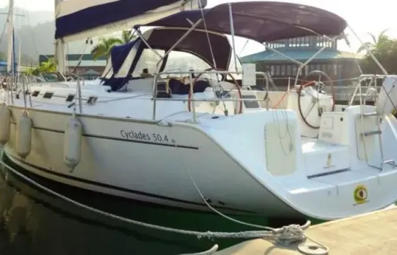Charter Beneteau Cyclades 50.4 in Angra dos Reis