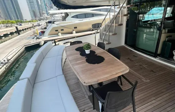 80 feet Fairlane Motor Yacht in Dubai AKY