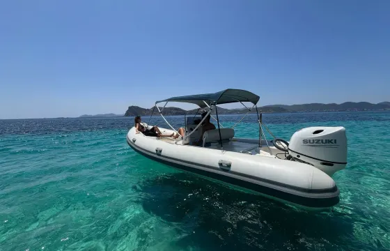 21ft Zodiac Medline 2 140hp RIB – Santa Eulària Private Charter Experience