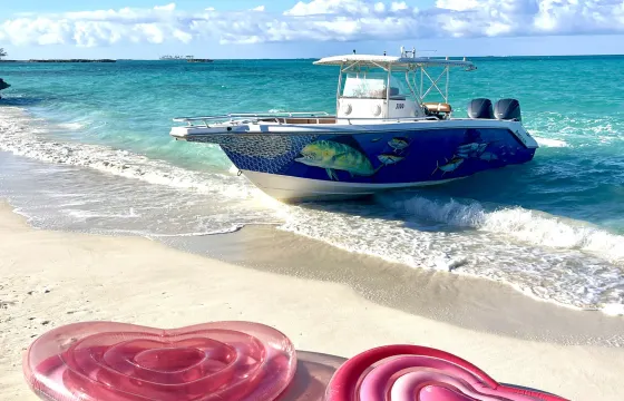 Nassau: Sunset Golden Hour Cruise