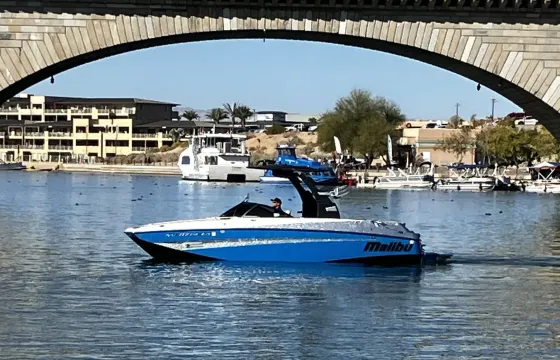 Malibu M235 Wakesurf Boat on Lake Havasu