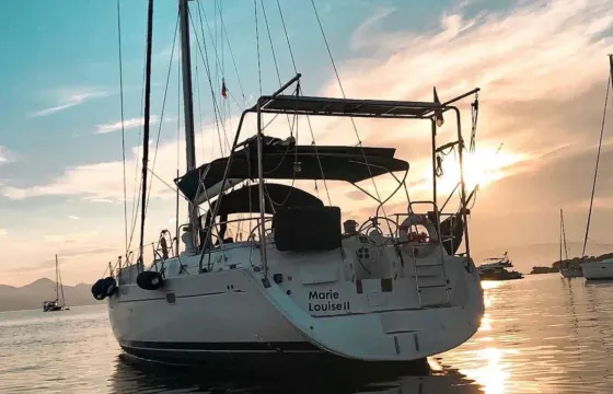 Cabin Charter Aeolian Islands with 2 crew