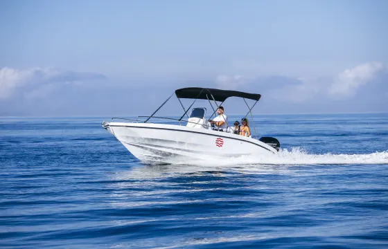 Octagon Venturo 21 (100 HP) | Båthuur i Petrcane, Kroatien